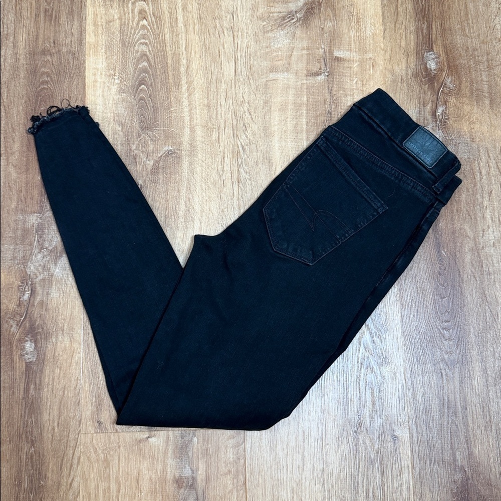 Women’s American Eagle Outfitters Black Dream Jeans Distressed size 4R